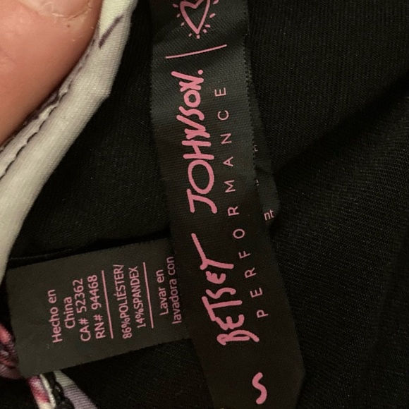 Betsey Johnson Performance Athletic Honeycomb Crop Top S Small - Picture 3 of 4